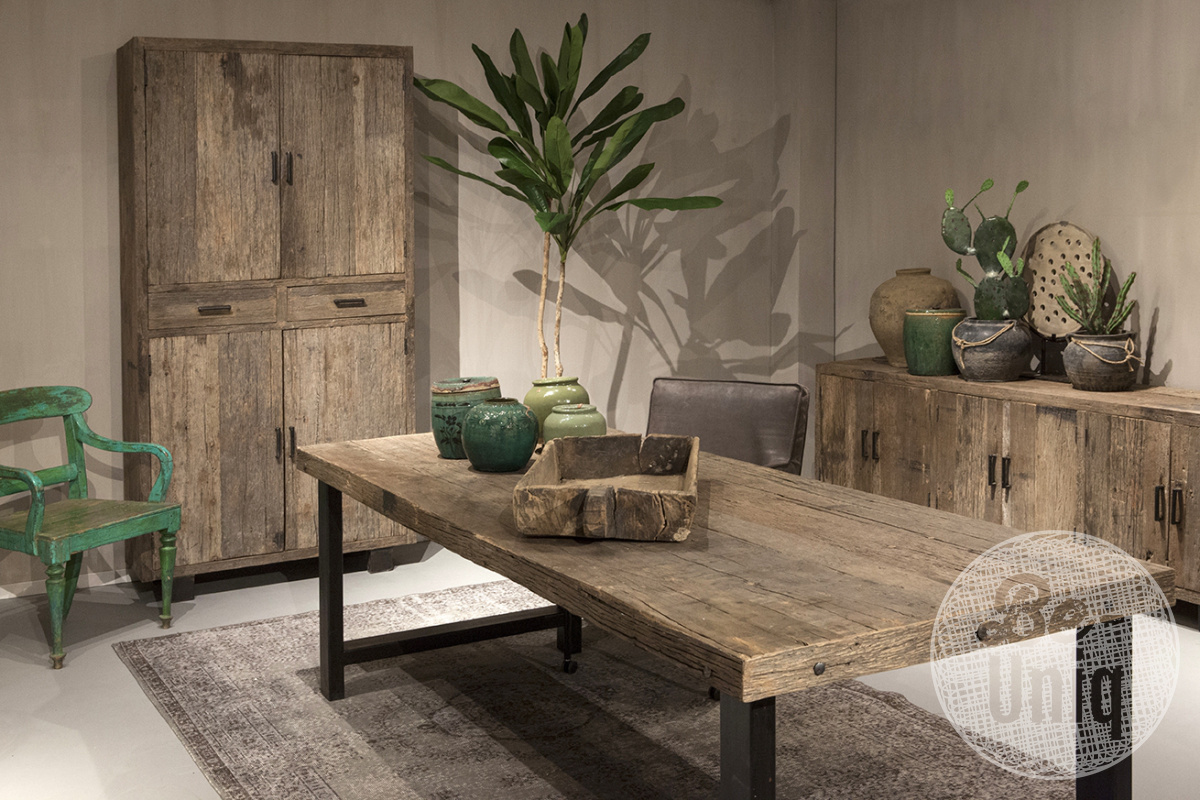 Be-Uniq Robuuste Oud Houten Eettafel - B240 x D95 cm