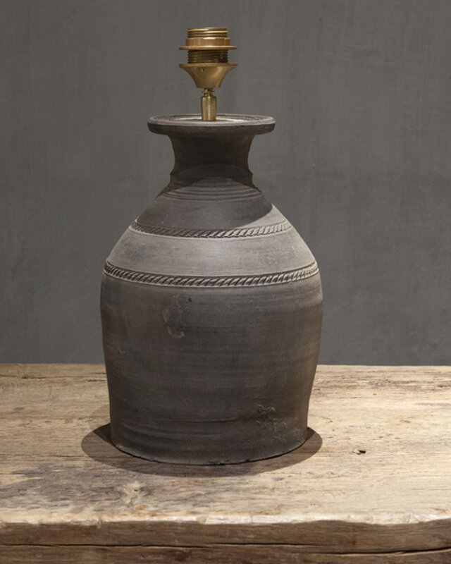 Be-Uniq Kruiklamp Nepalpot - Inclusief Kap - D22 x H57 cm