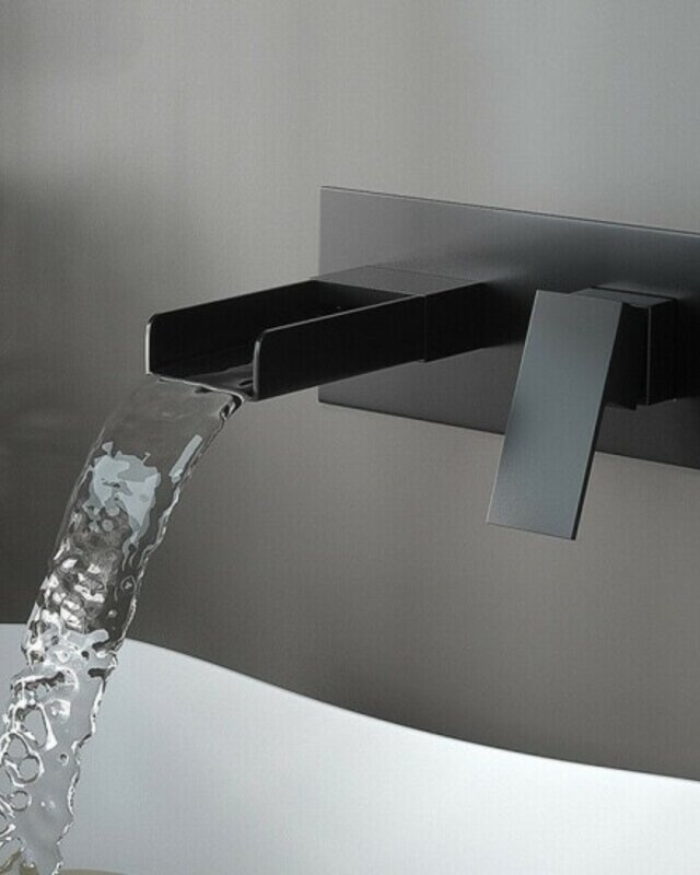 Rene Houtman Luxe Zwarte Inbouw Waterval Kraan