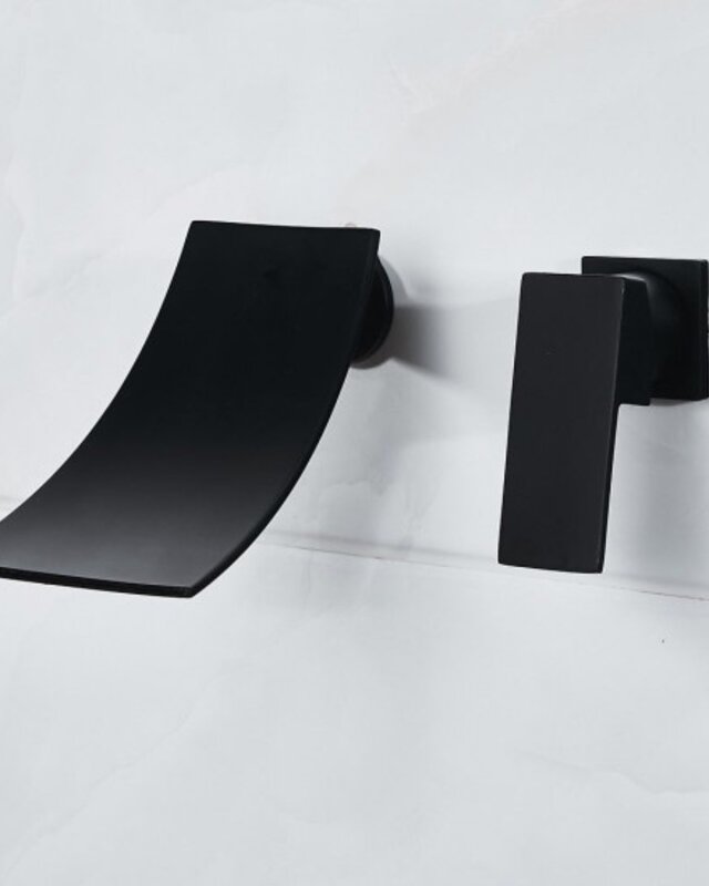 Rene Houtman Mat Zwarte Inbouw Waterval Kraan