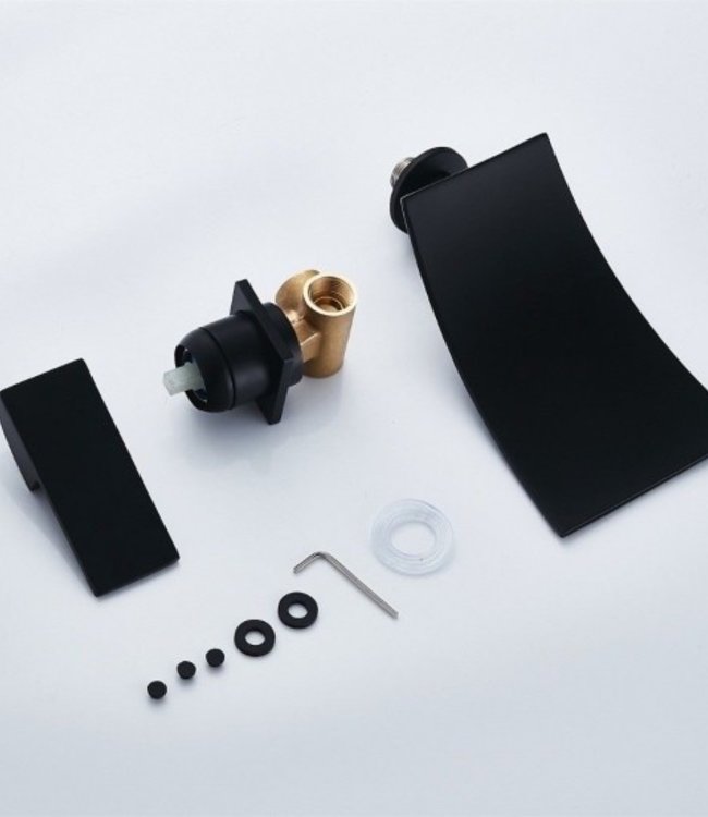 Rene Houtman Mat Zwarte Inbouw Waterval Kraan