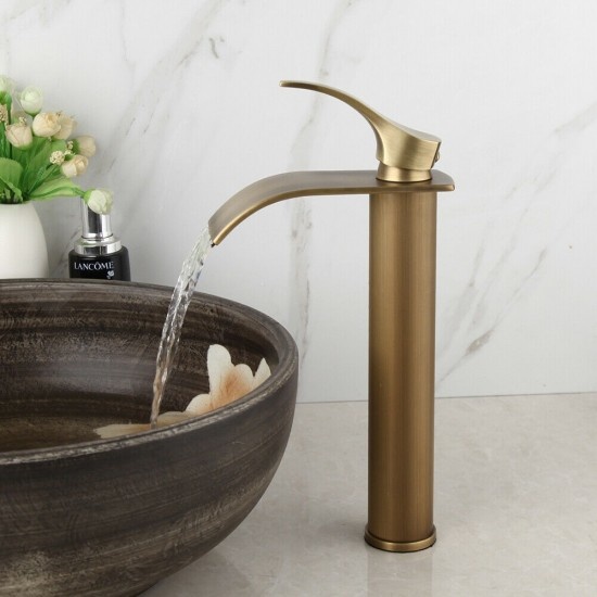 Rene Houtman Landelijke Bronzen Waterval Kraan