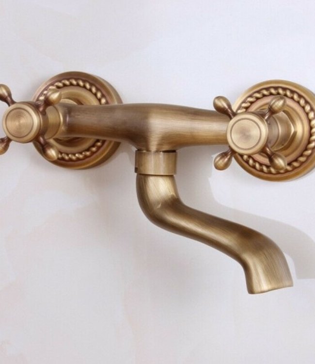 Rene Houtman Bronzen Muurkraan met Draaibare Uitloop