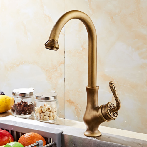 Rene Houtman Elegante Bronzen Kraan