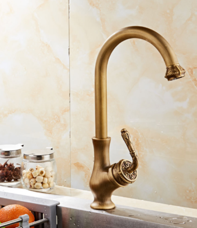 Rene Houtman Elegante Bronzen Kraan