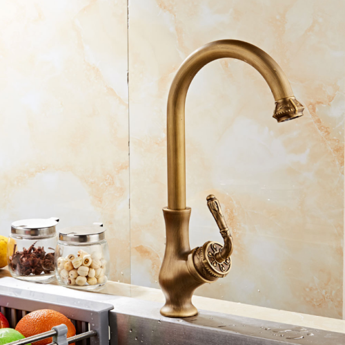 Rene Houtman Elegante Bronzen Kraan