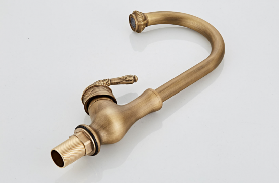 Rene Houtman Elegante Bronzen Kraan