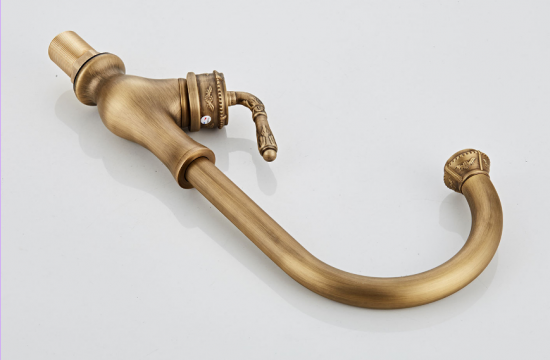 Rene Houtman Elegante Bronzen Kraan