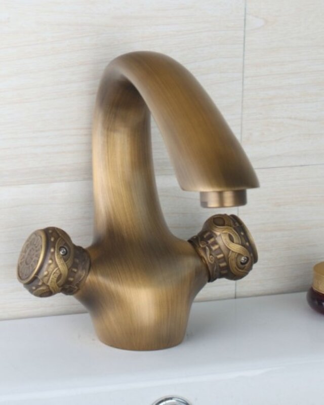 Rene Houtman Nostalgische Bronzen Wastafelkraan - Klassiek - Met Draaiknoppen