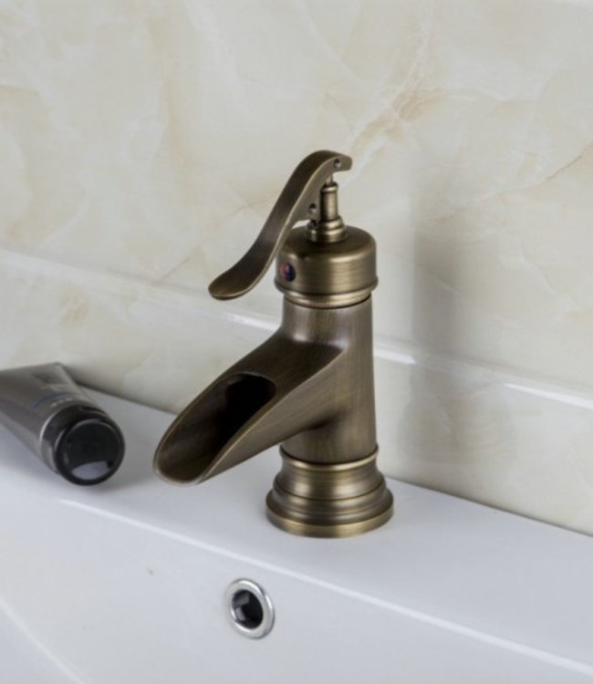 Rene Houtman Nostalgische Bronzen Wastafelkraan