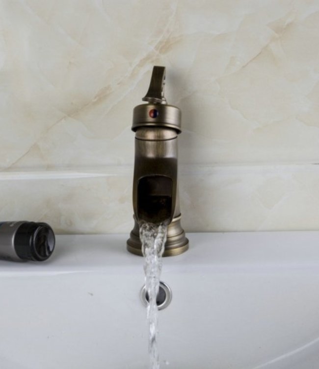 Rene Houtman Nostalgische Bronzen Wastafelkraan