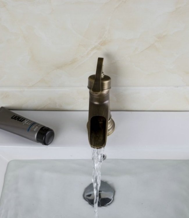 Rene Houtman Nostalgische Bronzen Wastafelkraan