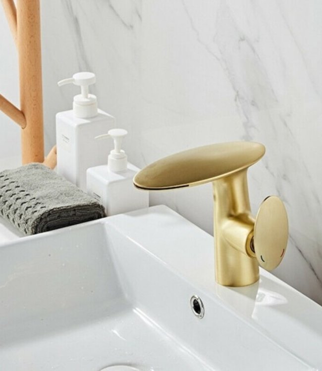 Rene Houtman Mat Gouden Waterval Kraan