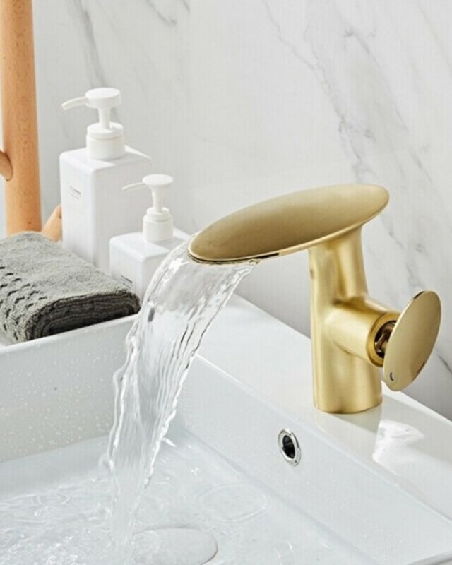 Rene Houtman Mat Gouden Waterval Kraan