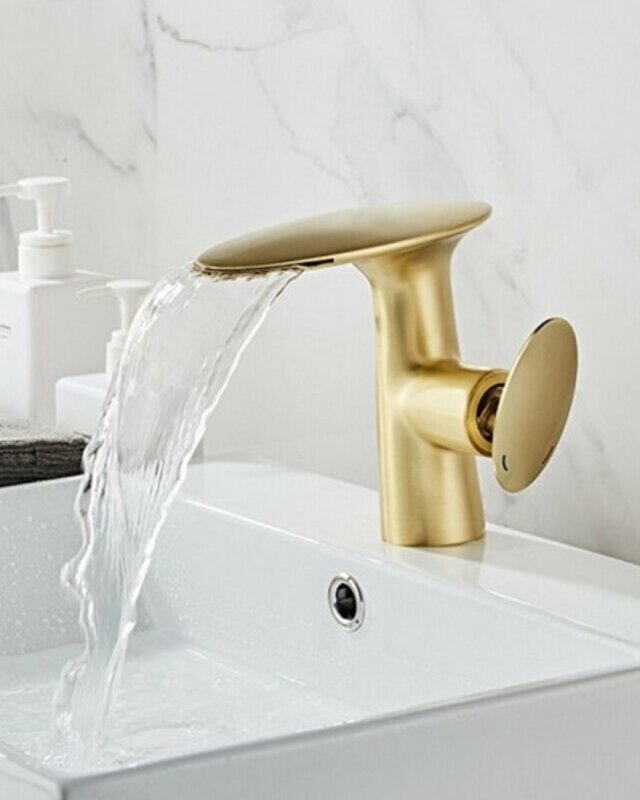 Rene Houtman Mat Gouden Waterval Kraan