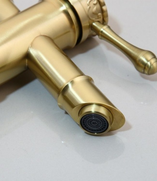 Rene Houtman Mat Gouden Badkamer Kraan