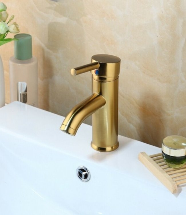 Rene Houtman Mat Gouden Wastafelkraan