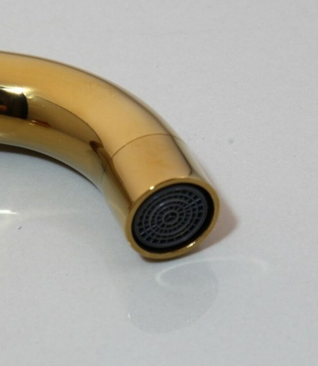 Rene Houtman Goudkleurige Muurkraan