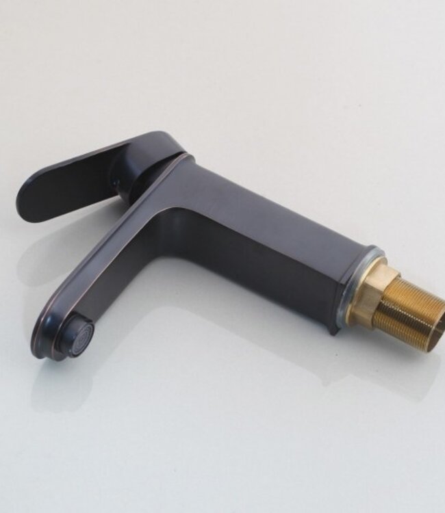 Rene Houtman Olie Bronzen Kraan