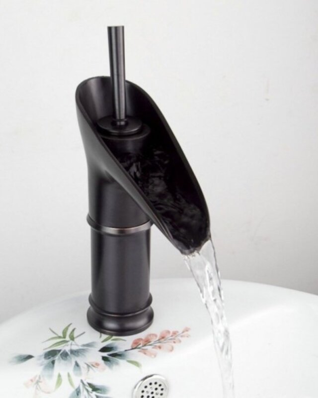 Rene Houtman Nostalgische Olie Bronzen Waterval Wastafelkraan