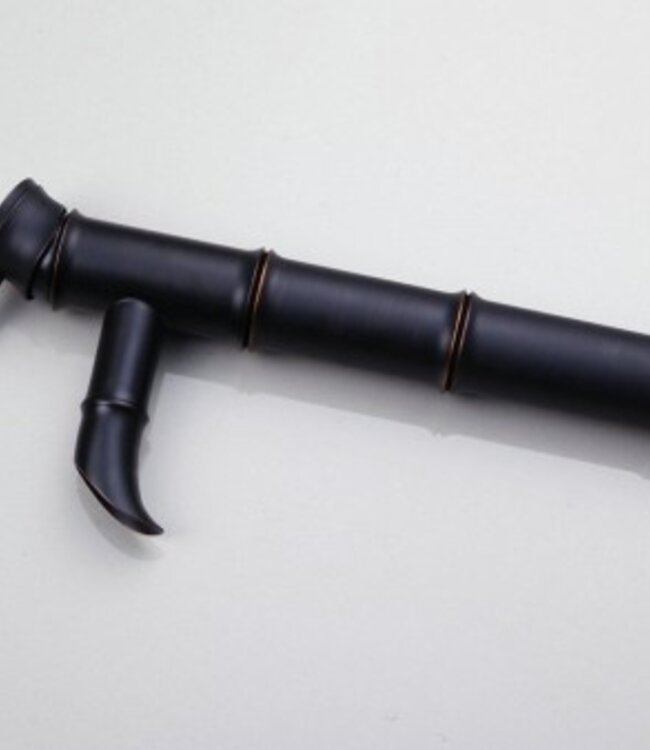 Rene Houtman Olie Bronzen Bamboe Kraan