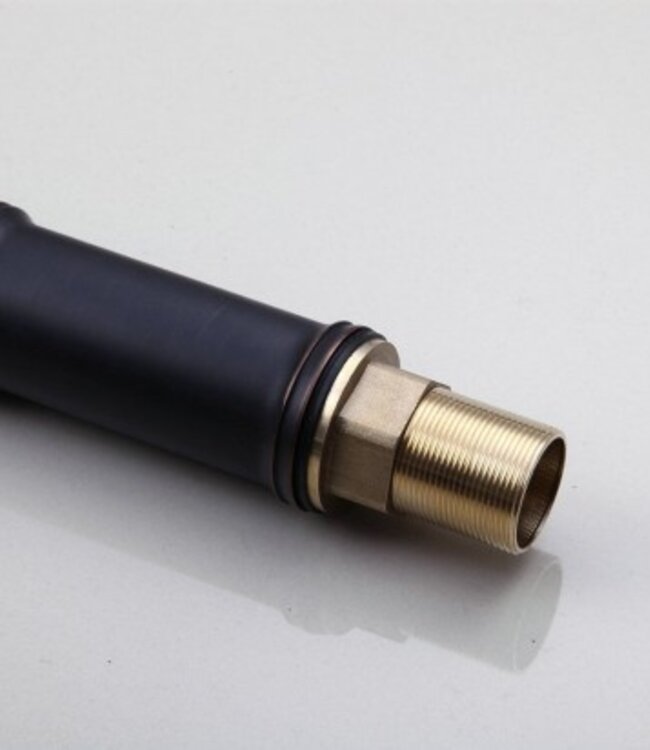 Rene Houtman Olie Bronzen Bamboe Kraan