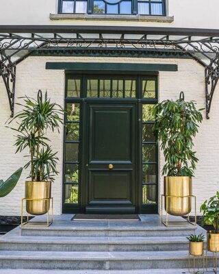 Bazar Bizar Gouden Messing Plantenpot op Standaard - M