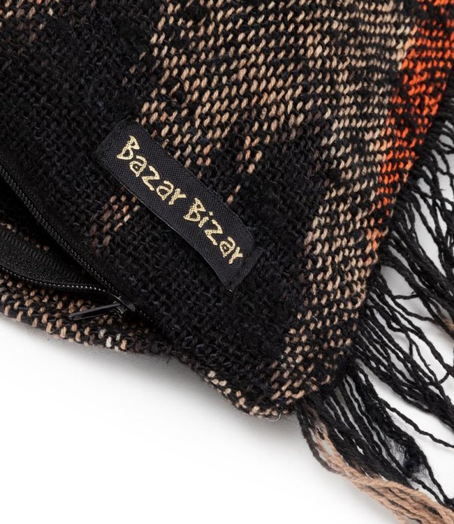 Bazar Bizar The Oh My Gee Kussenhoes - Zwart/ Oranje - 40x40