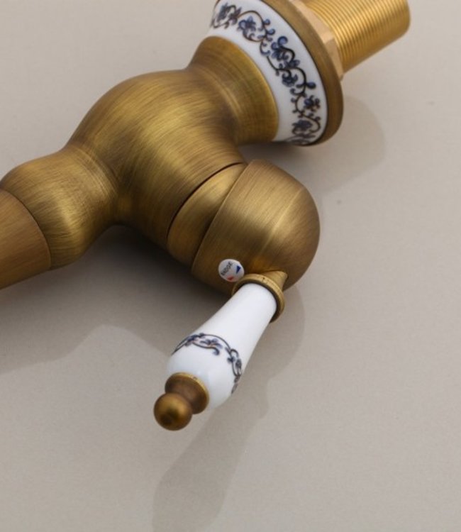 Rene Houtman Bronzen Keukenkraan