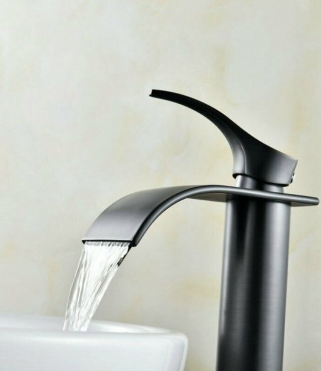 Rene Houtman Olie Bronzen Waterval Mengkraan | Zwart/Brons | H30 cm