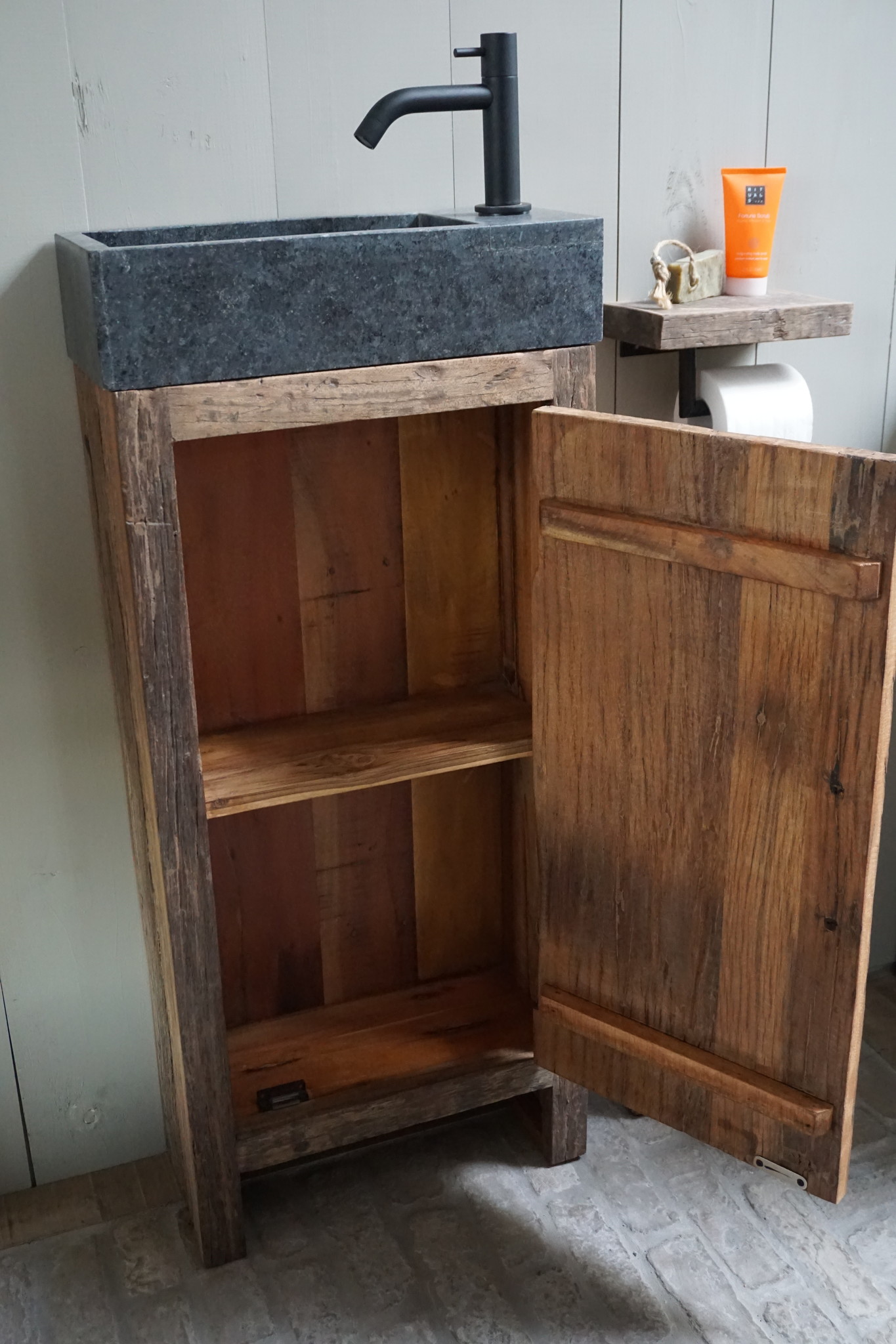 Rene Houtman Toiletmeubel Oud Hout - Unique - Fontein Graniet