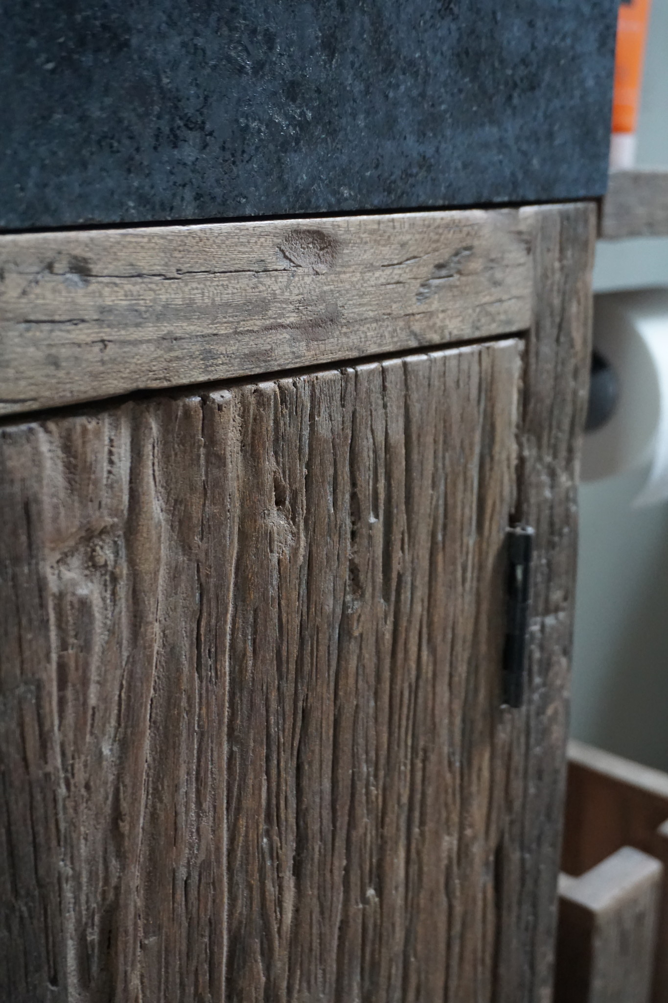 Rene Houtman Toiletmeubel Oud Hout - Unique - Fontein Graniet