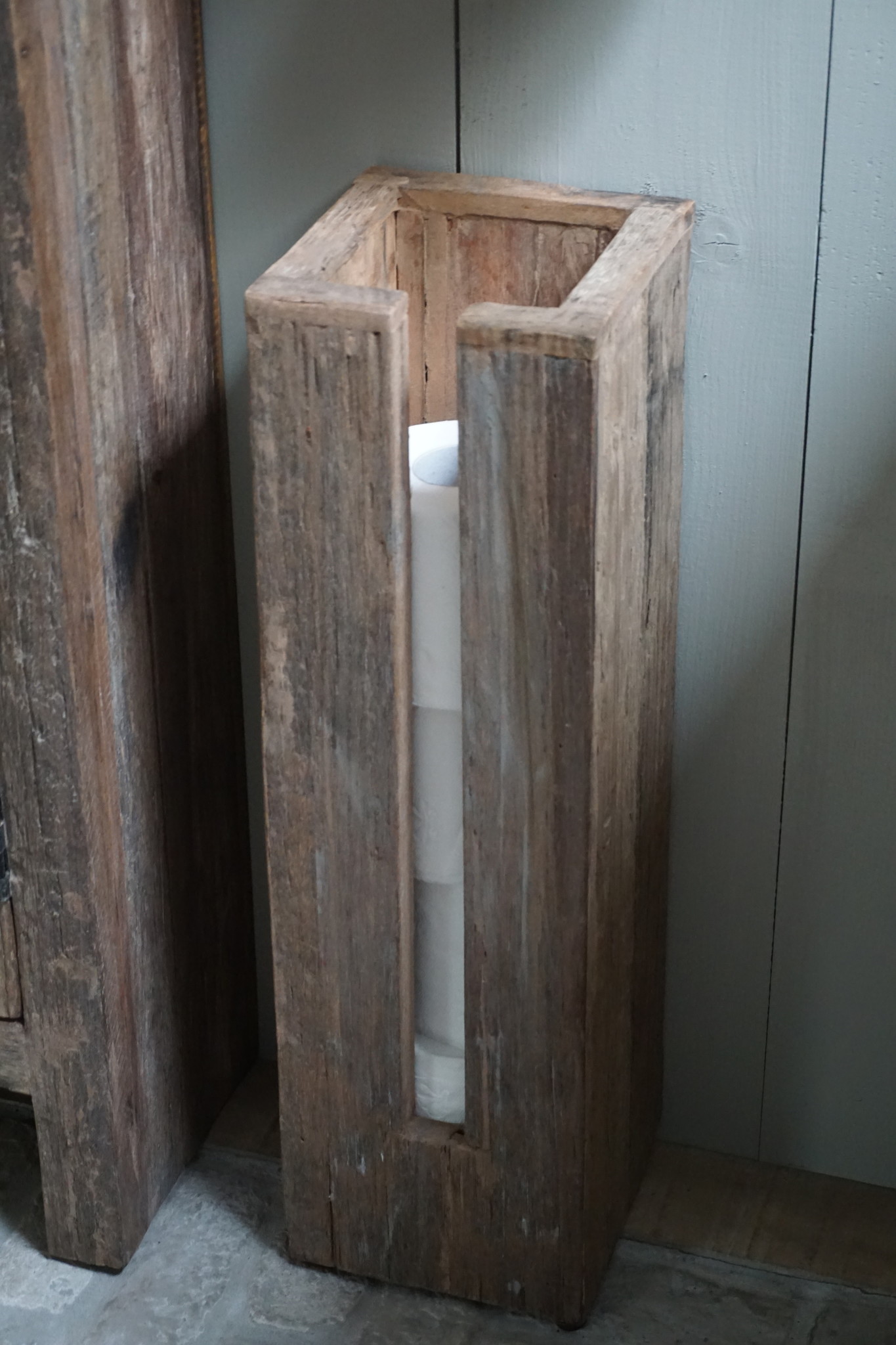 Rene Houtman Toiletrol Dispenser Unique Oud Hout - 5 Rollen