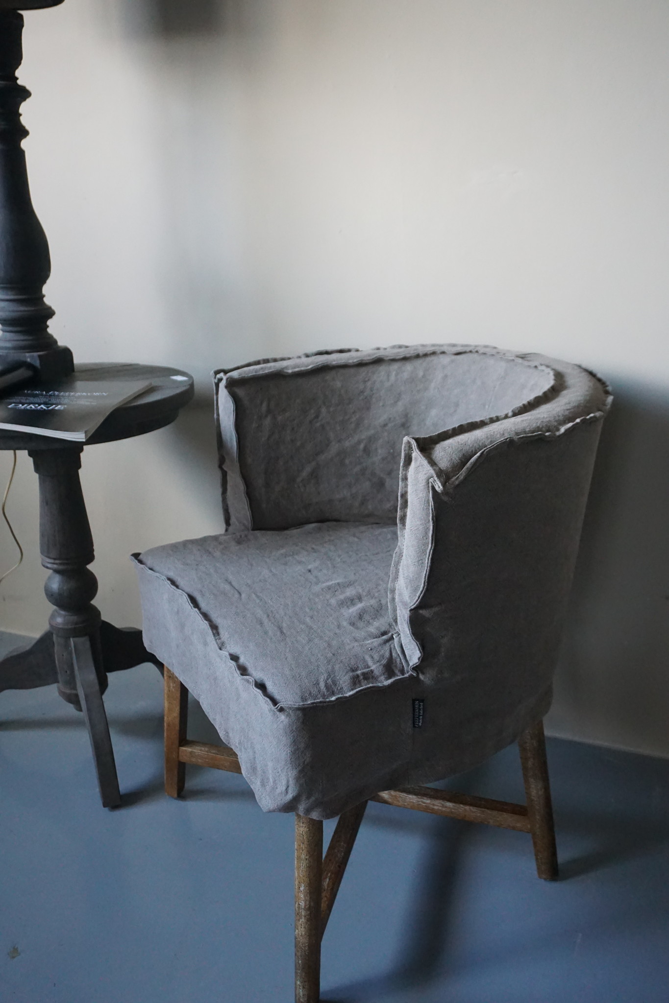 Aura Peeperkorn Eetkamerstoel Dirkje Taupe Aura Peeperkorn