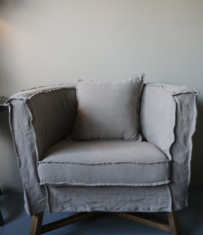 Aura Peeperkorn Fauteuil Dirk + Kussen Linnen Aura Peeperkorn