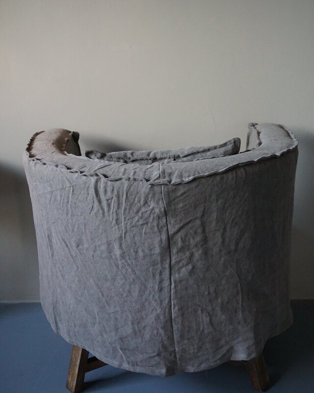 Aura Peeperkorn Fauteuil Dirk + Kussen Taupe Aura Peeperkorn