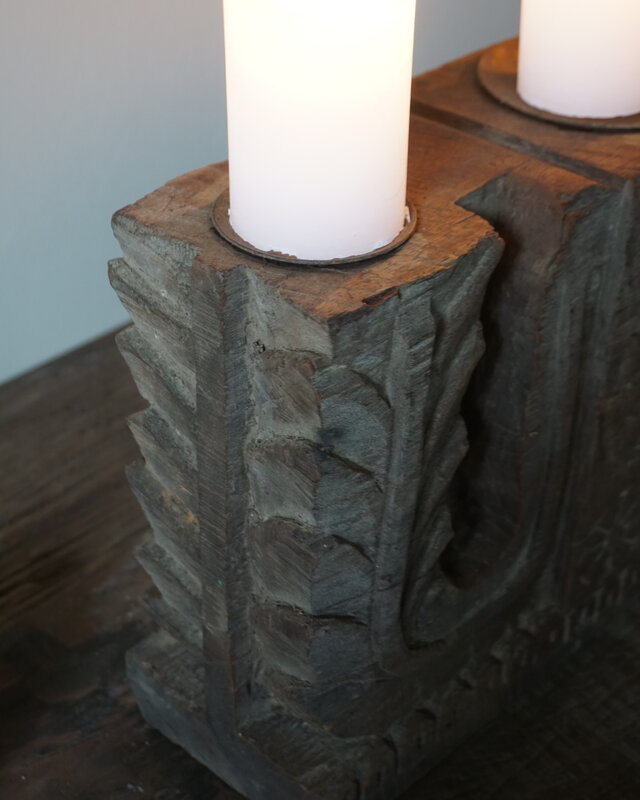 Aura Peeperkorn Ornament Oud Hout - Kaarshouder L44xD11xH25