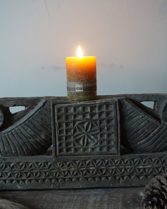 Aura Peeperkorn Ornament Oud Hout - Kaarshouder L57xD10xH22