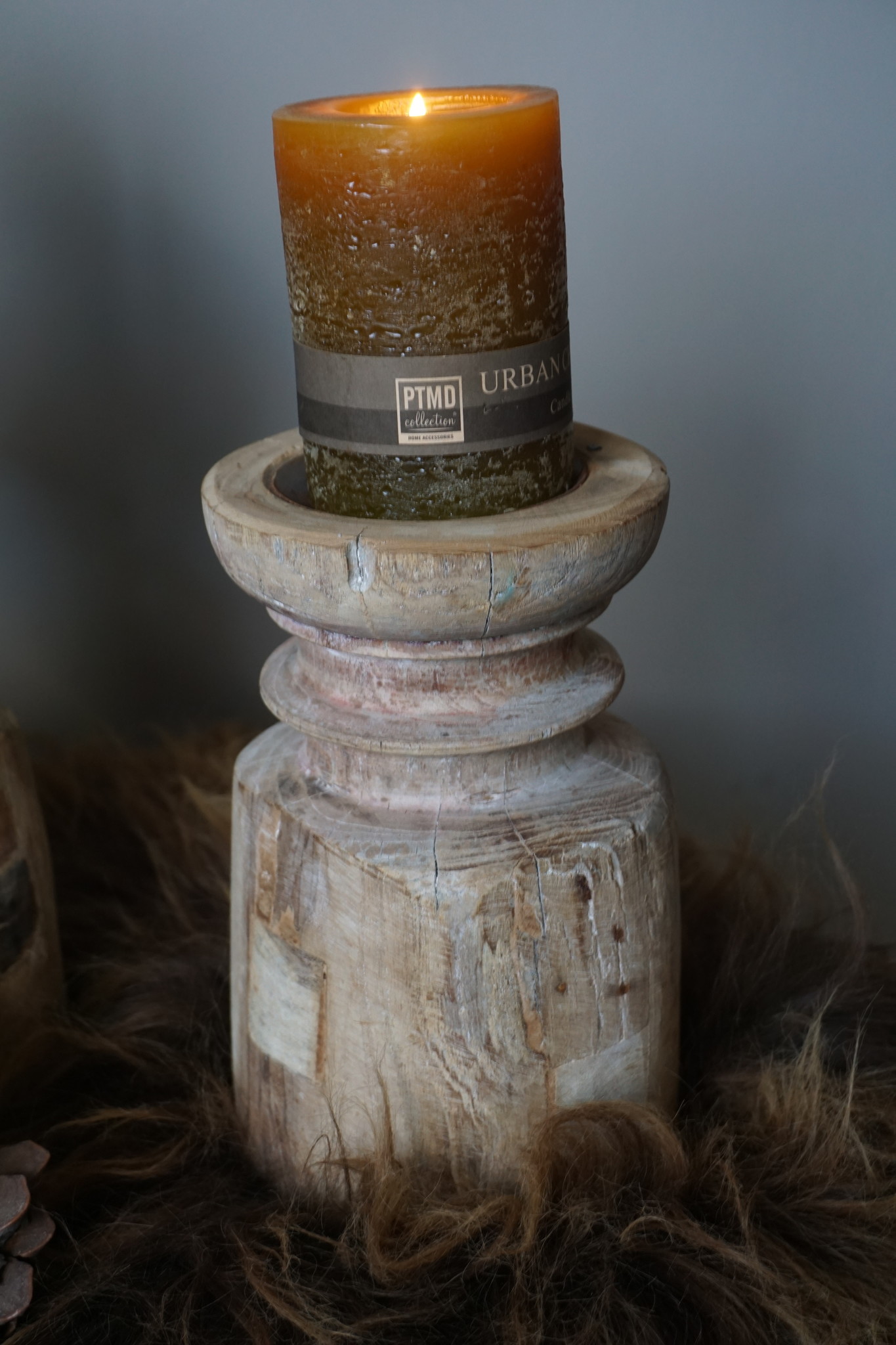 Aura Peeperkorn Kaarshouder Oud Hout - M & L -