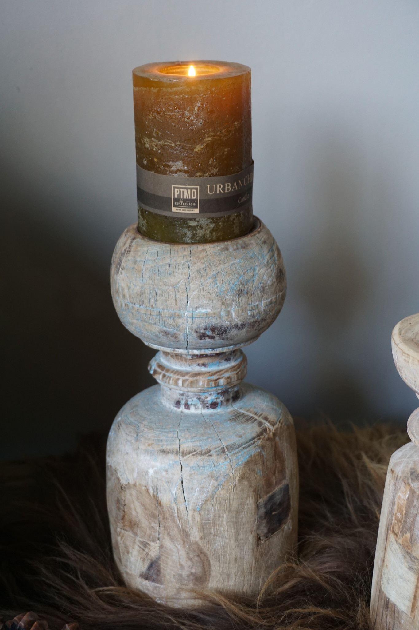 Aura Peeperkorn Kaarshouder Oud Hout - M & L -