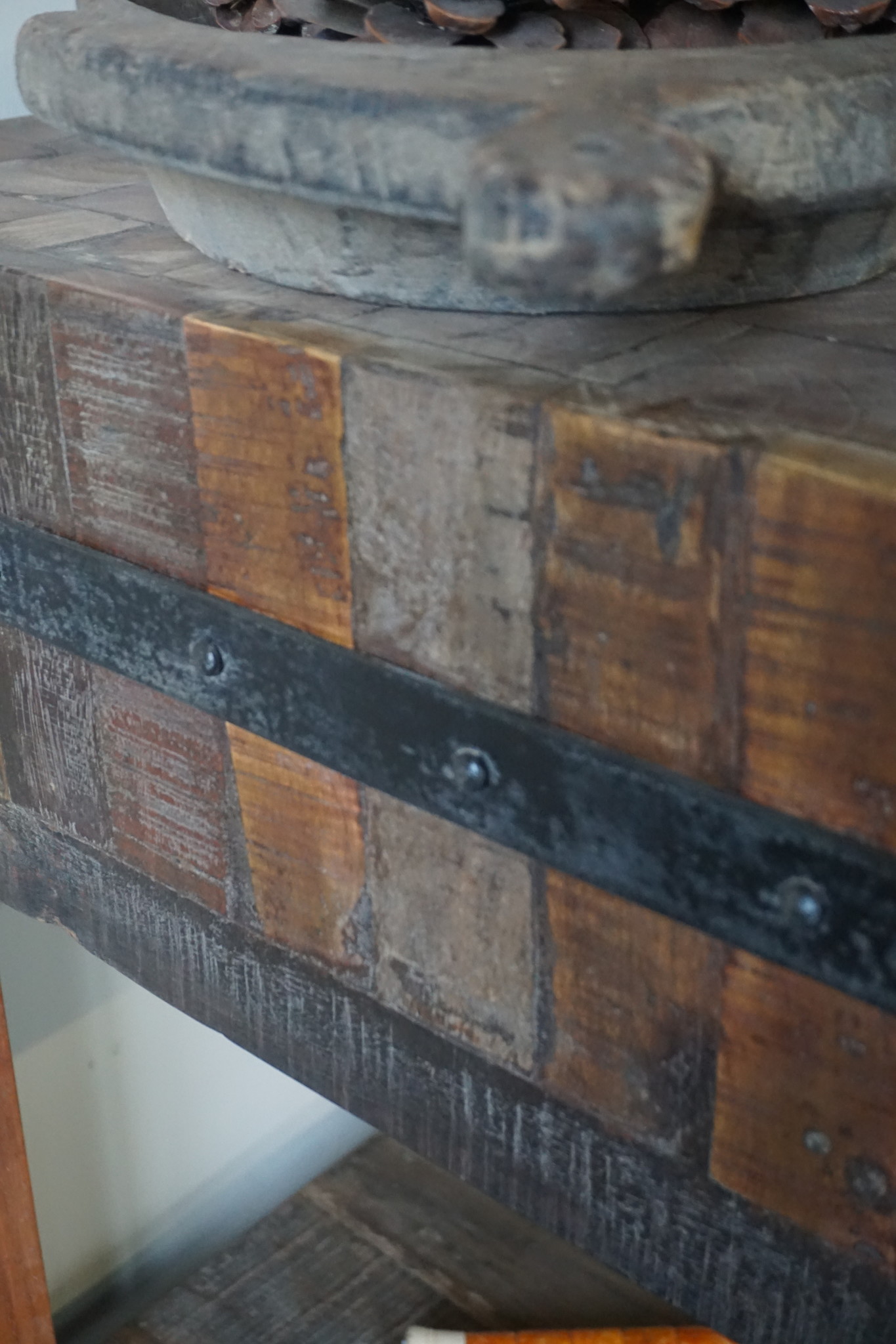 Rene Houtman Hakblok Tafeltje Oud Teak H85 x B60 Cm
