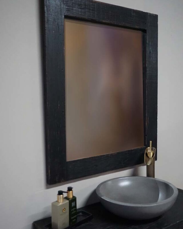 Rene Houtman Spiegel Zwart Wand L90 x B75 x D3 cm