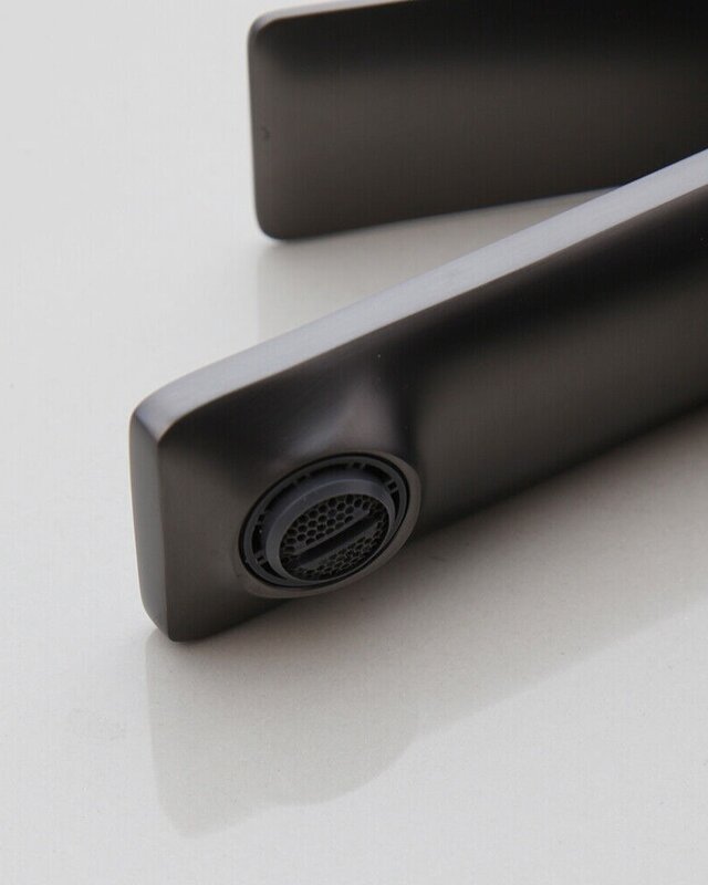 Rene Houtman Wastafelkraan | Mengkraan | Gun Metal