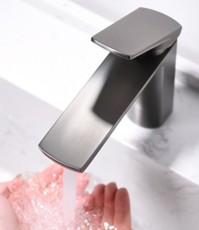 Rene Houtman Elegante Mengkraan | Gun Metal