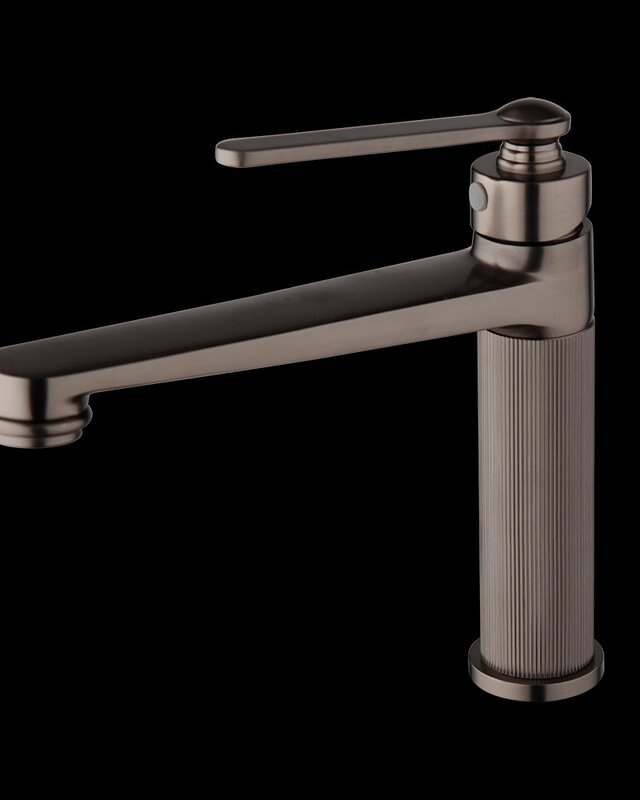 Rene Houtman Wastafelkraan | Mengkraan | Gun Metal
