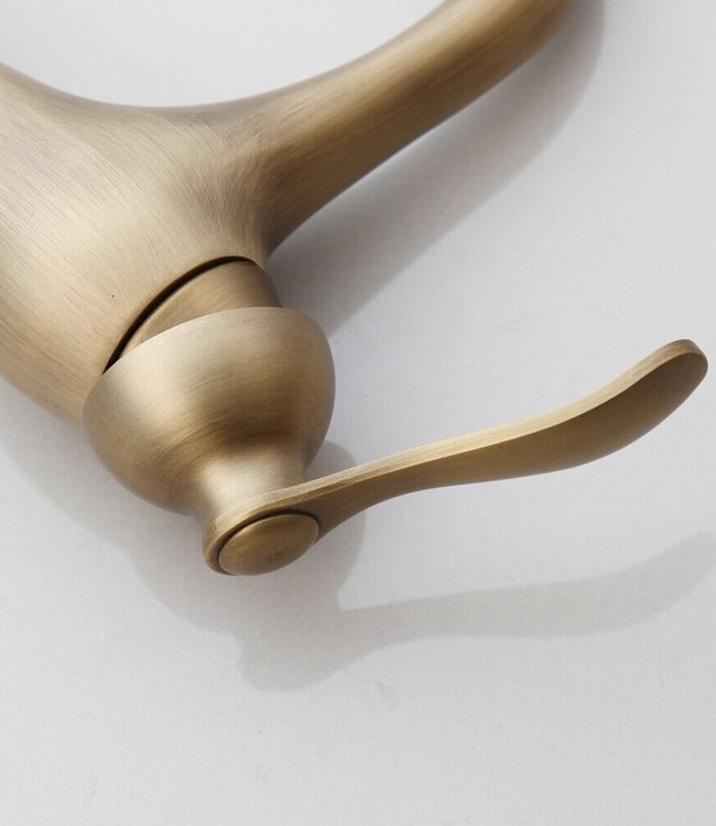 Rene Houtman Nostalgische Bronskleurige Wastafelkraan