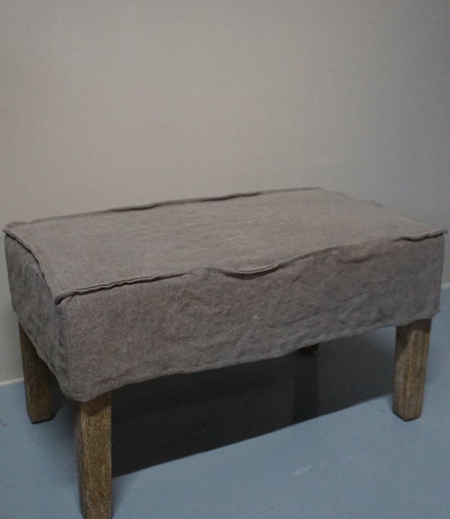 Aura Peeperkorn Pouf Big | Linnen | H40 x B70 x D40 cm