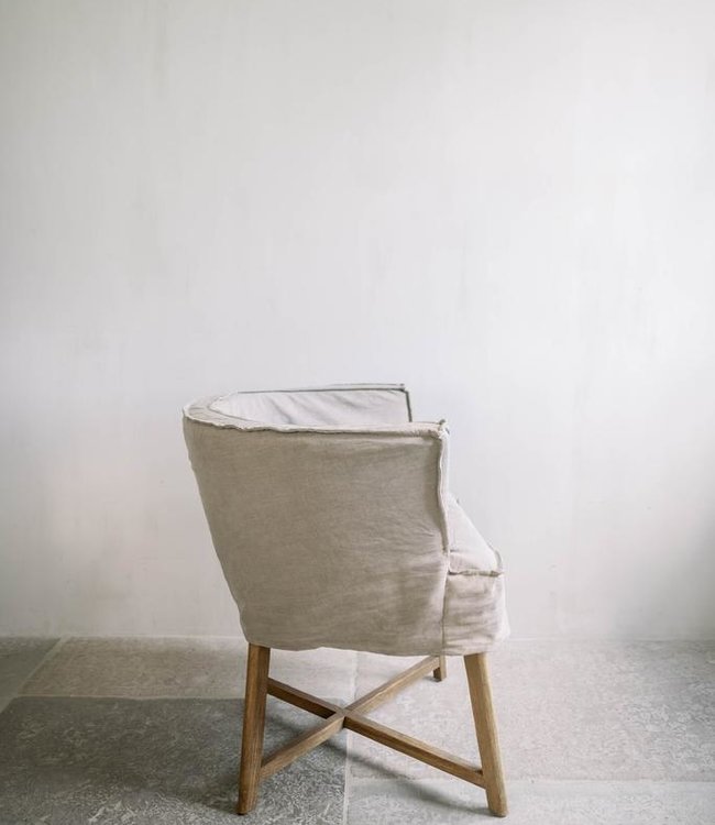 LEEFF Woodie (woody)  kuipstoel Light Grey linnen met houten poten