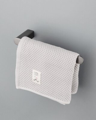 Rene Houtman Handdoekhaak | Gun Metal