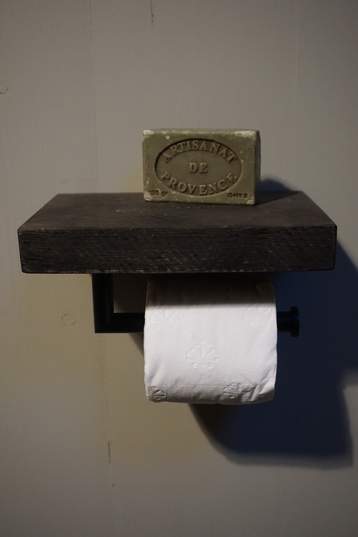 Rene Houtman Toiletrolhouder - Eiken Donker B20xD13 Cm